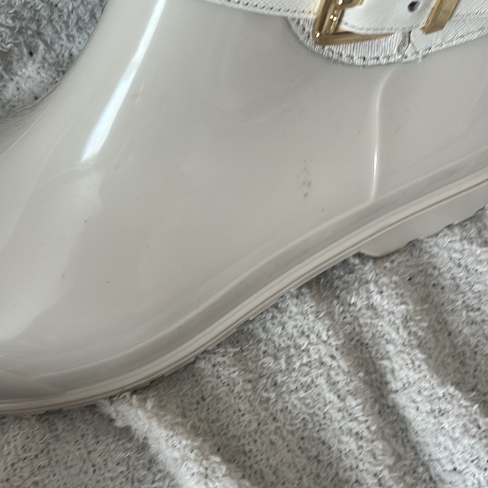 Michael Kors Fulton Quilted Rubber boots Size 10 Beige Cream Gold Like new - Picture 12 of 16